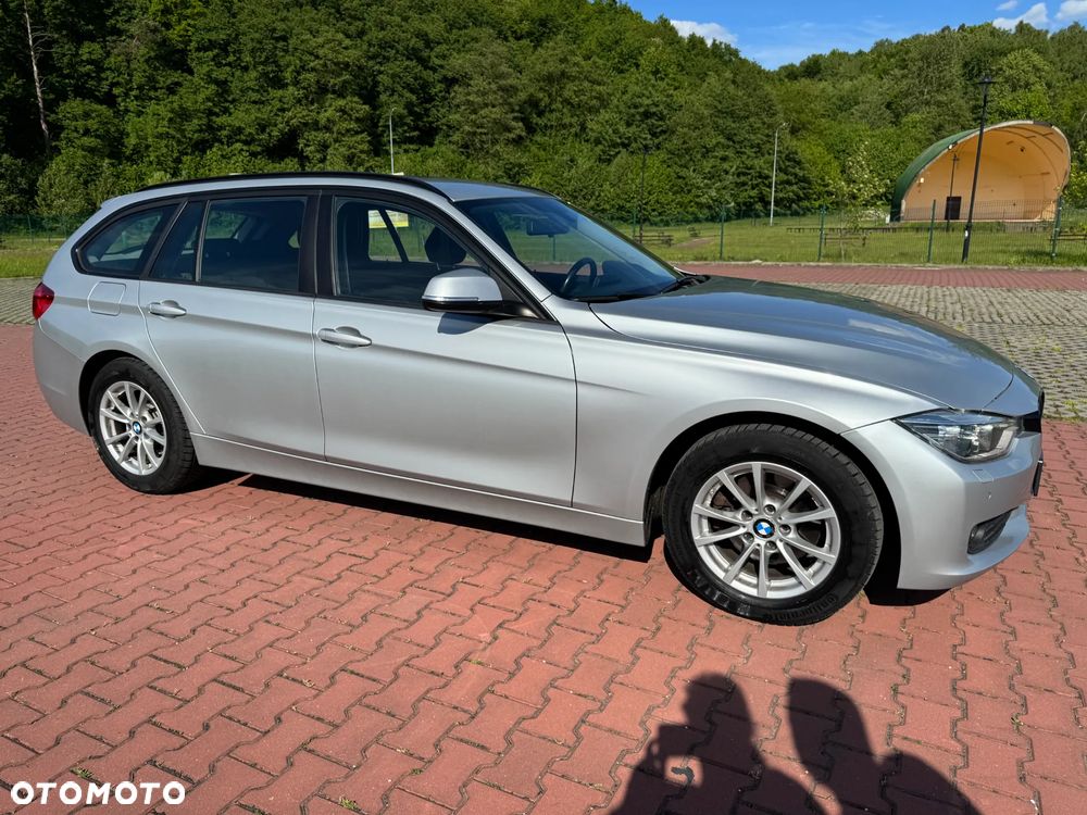 BMW Seria 3 320d Sport Line - 7