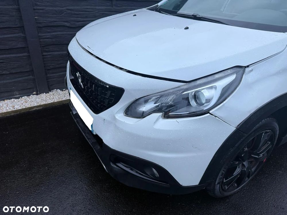 Peugeot 2008 PureTech 110 Stop&Start EAT6 GT-Line Edition - 27