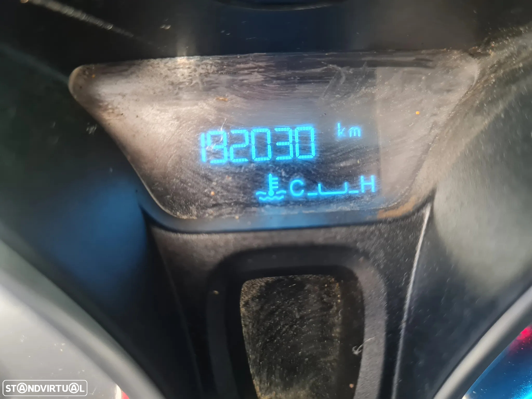Ford Tourneo Courier 1.0 EcoBoost Titanium - 9
