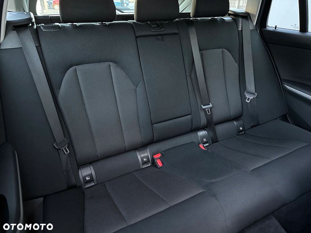 BMW Seria 3 318d - 17