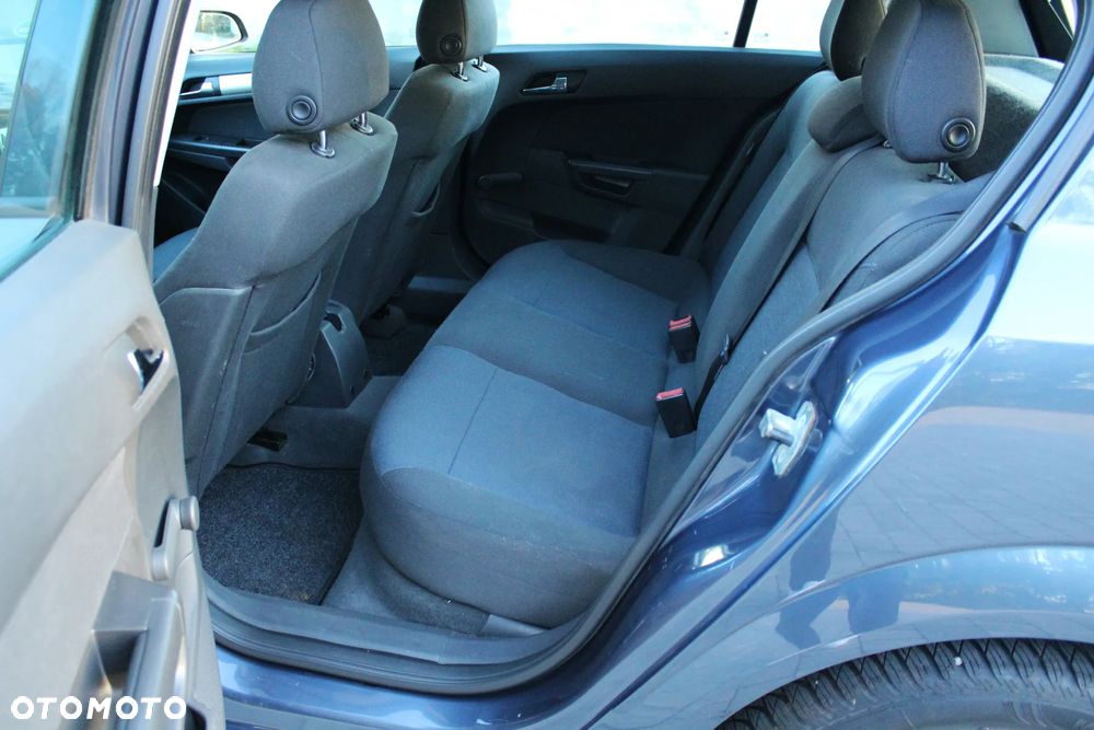 Opel Astra 1.4 Enjoy - 15