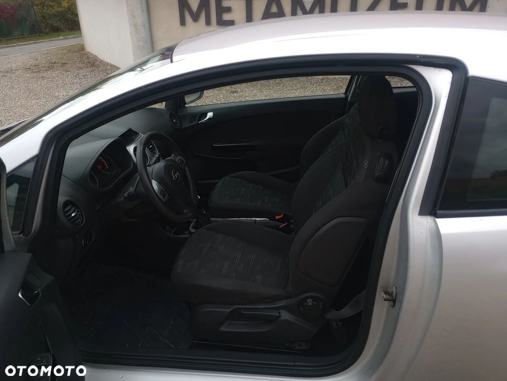 Opel Corsa 1.2 16V Edition / Active - 7