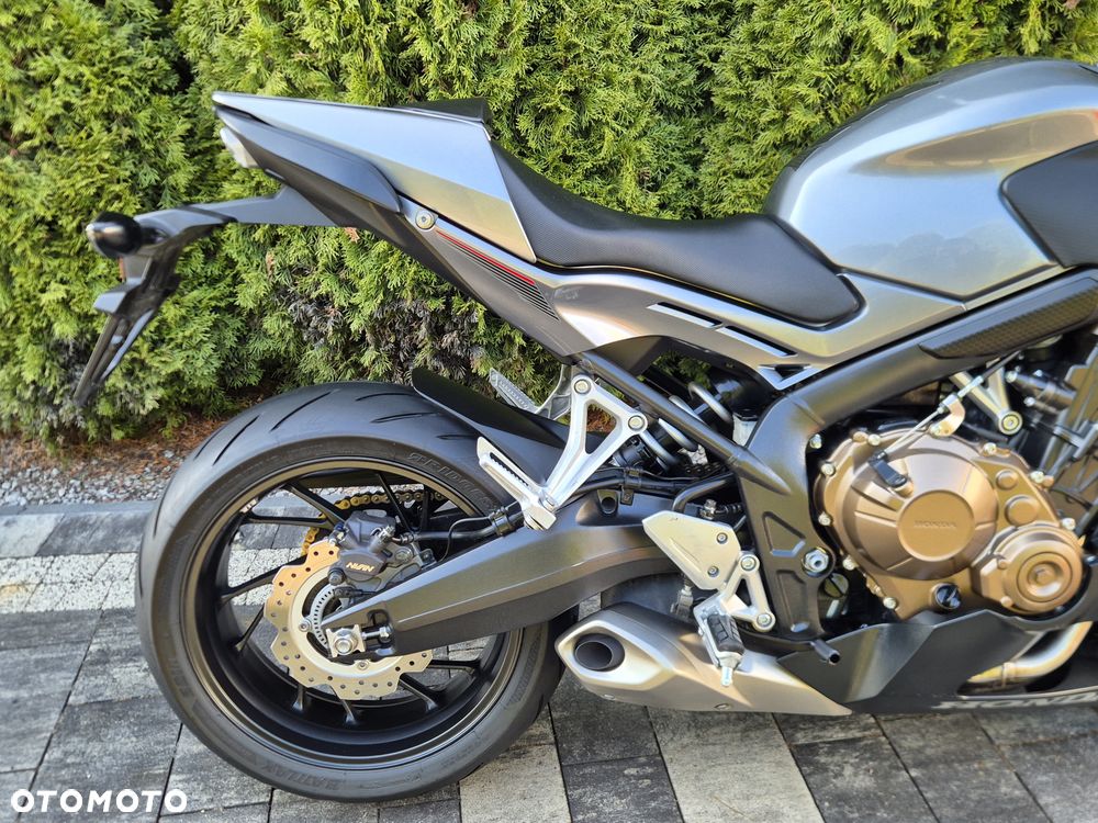 Honda CBR - 9