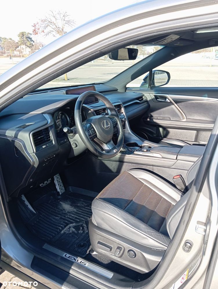 Lexus RX - 17