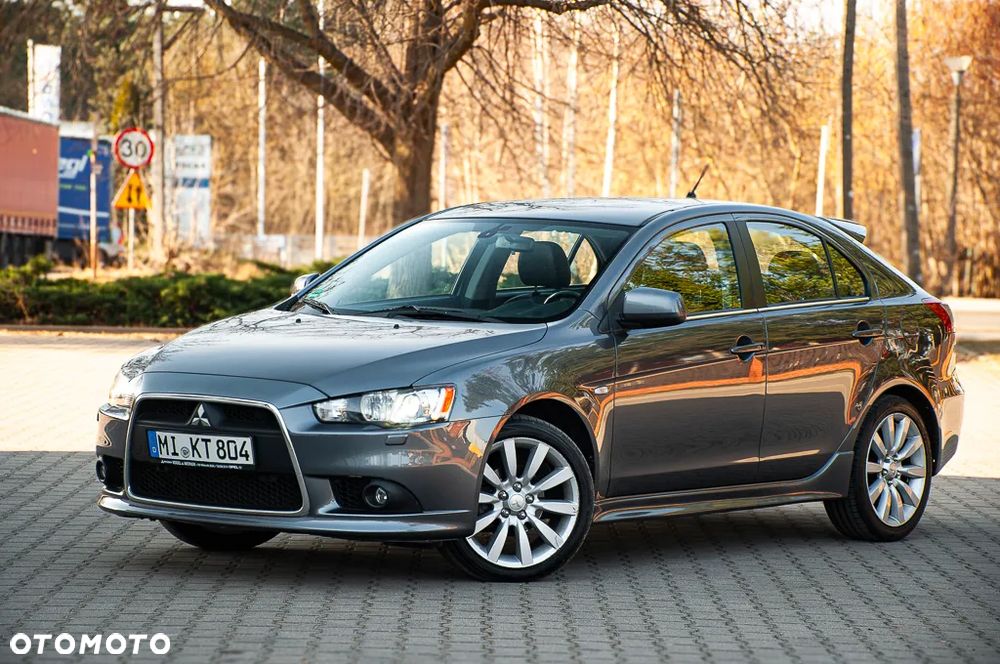 Mitsubishi Lancer 1.8 CVT Intense - 26