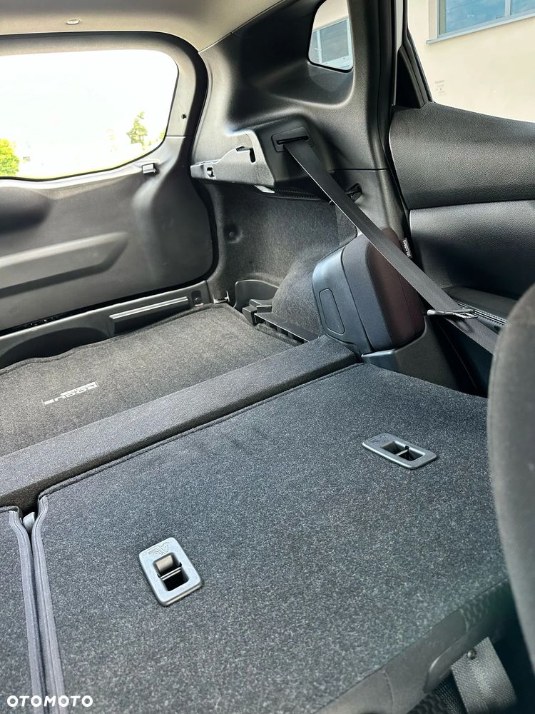 Nissan Rogue - 36