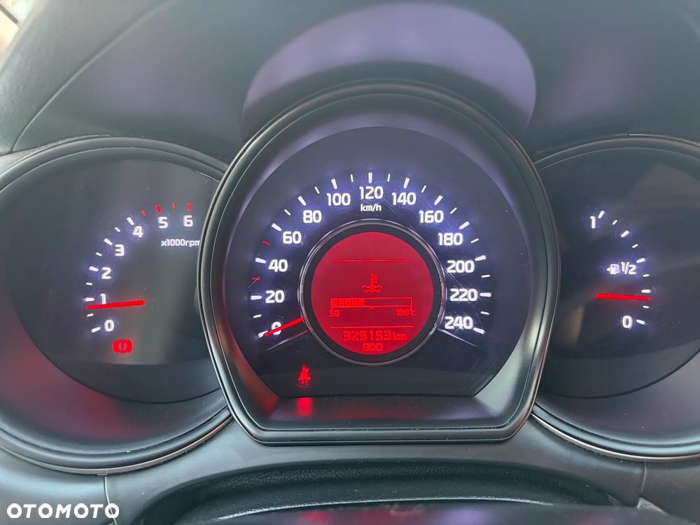 Kia Ceed - 28