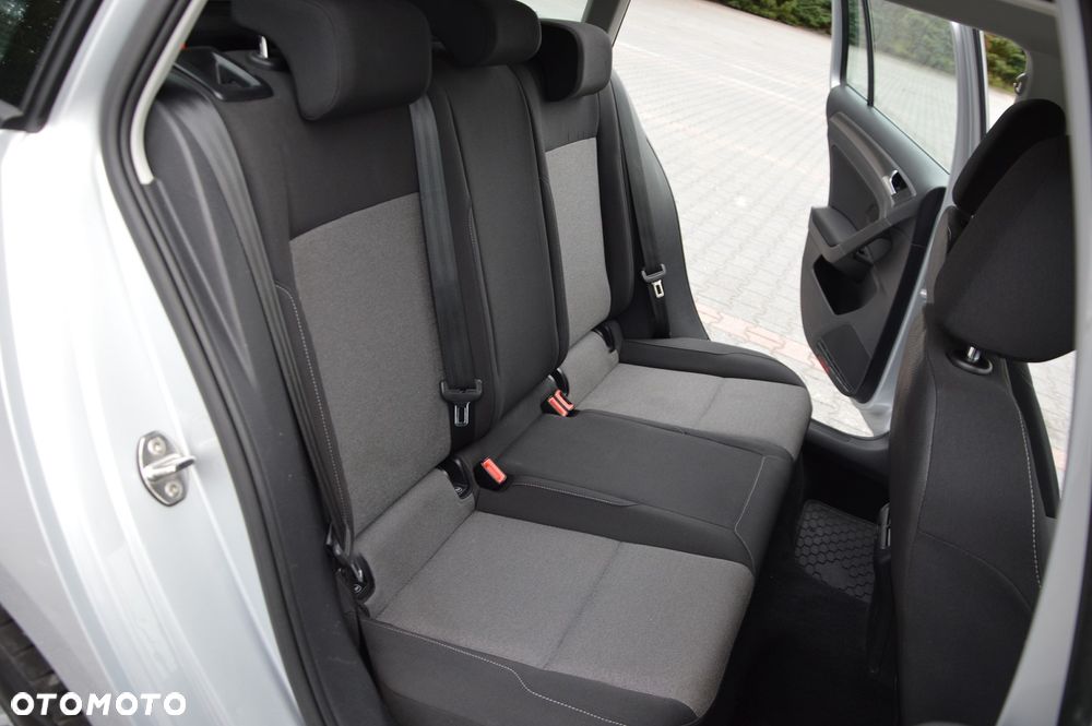 Volkswagen Golf 1.6 TDI BMT Comfortline - 29