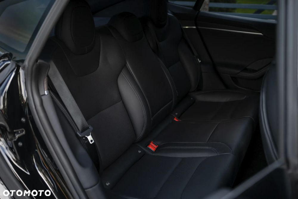Tesla Model S Long Range AWD - 23