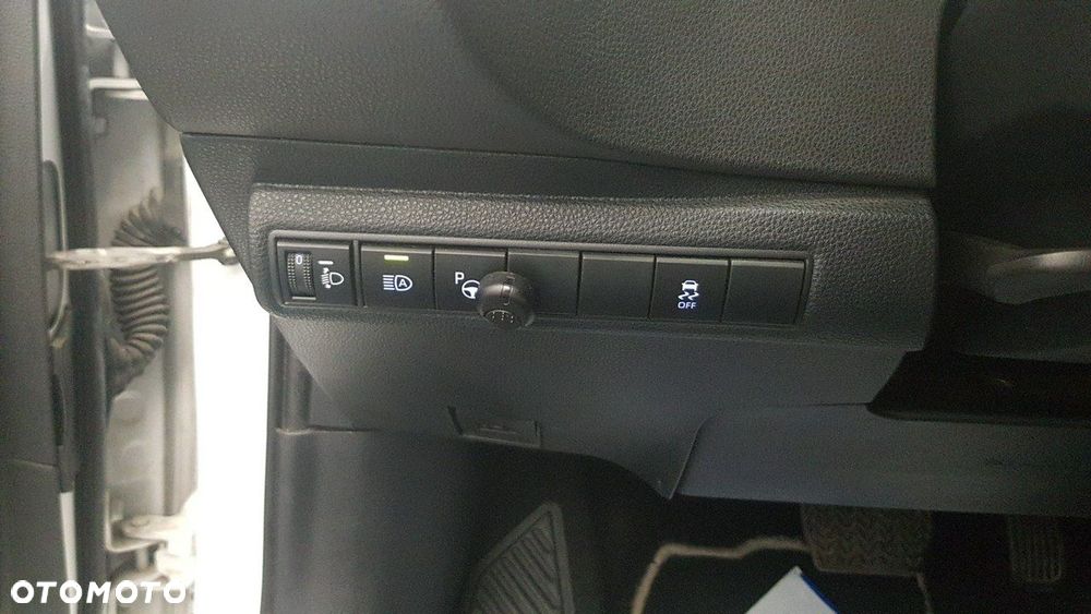 Toyota Corolla - 21