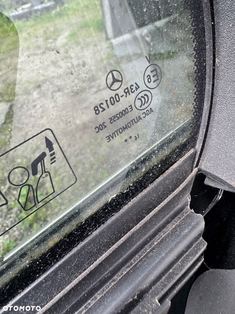MERCEDES E 213 drzwi  czarne 040  szyba zamek podnośnik  tył przód - 33