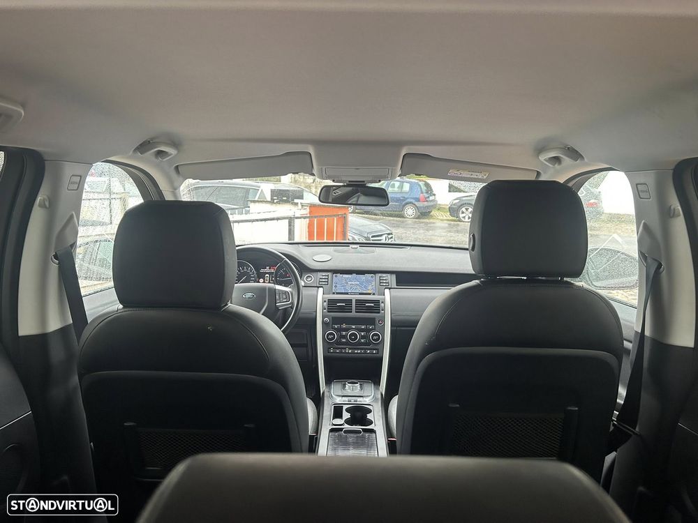 Land Rover Discovery Sport 2.0 TD4 HSE Auto - 48