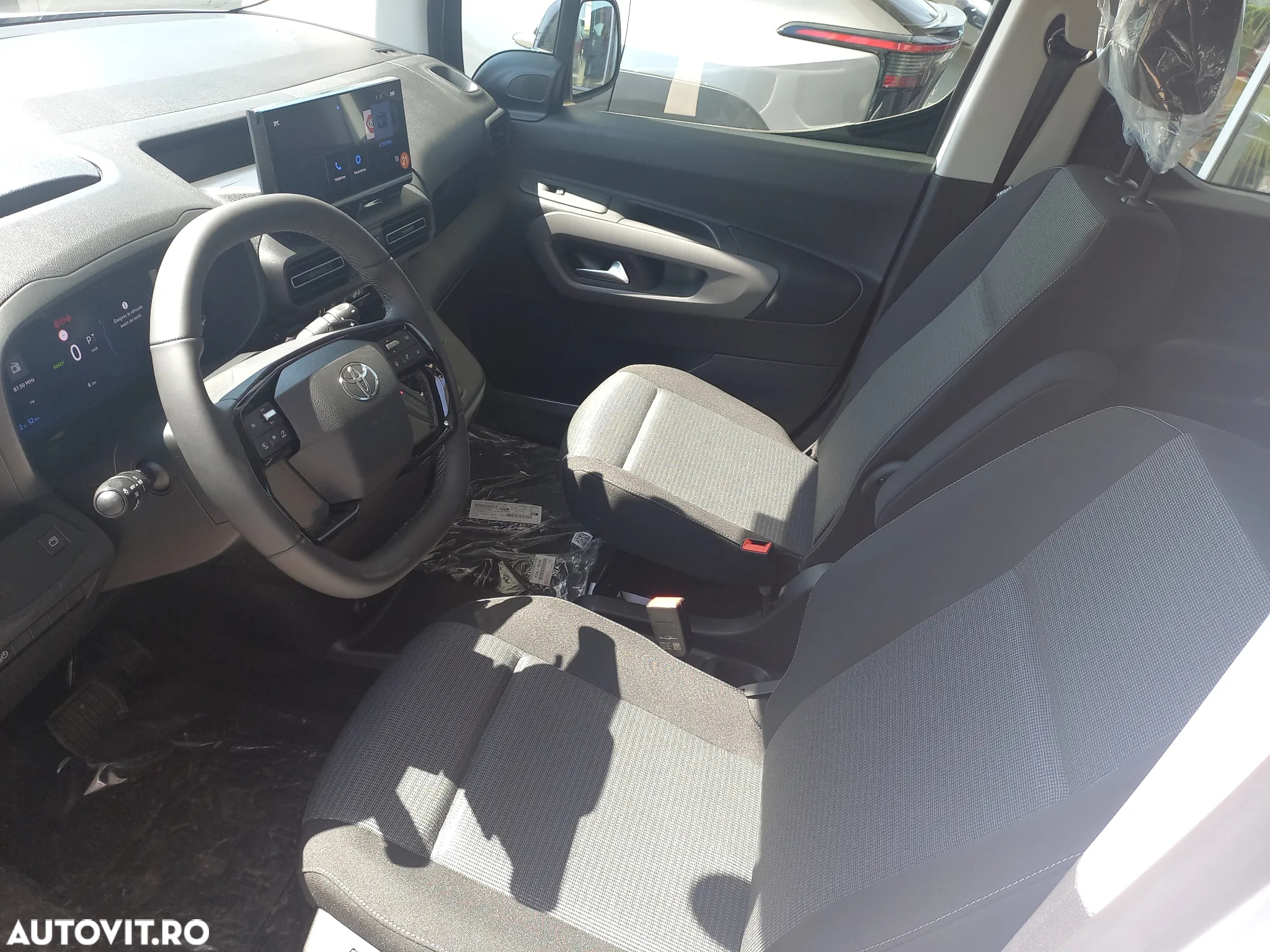 Toyota Proace City Verso 136 CP 50 kWh L2 6+1 Family - 11