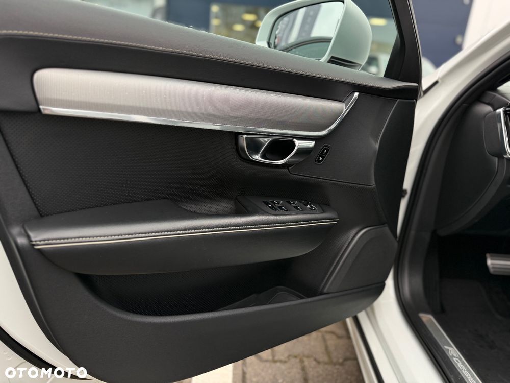 Volvo V90 D4 SCR R-Design - 23