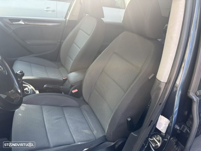 VW Golf 2.0 TDi Confortline - 17