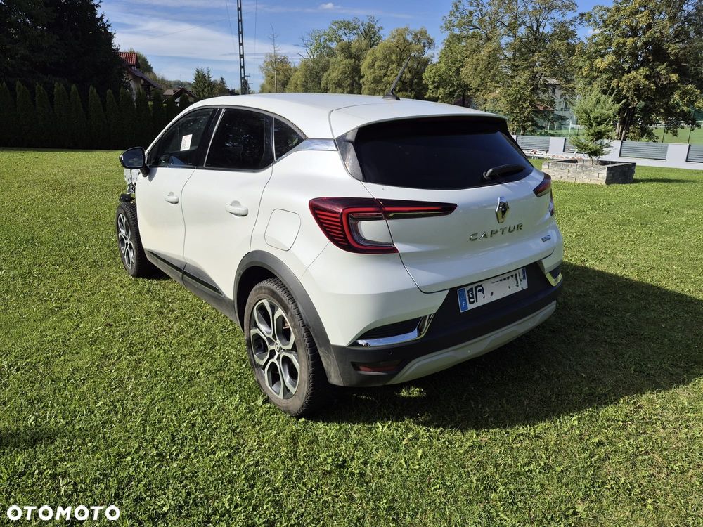 Renault Captur - 16