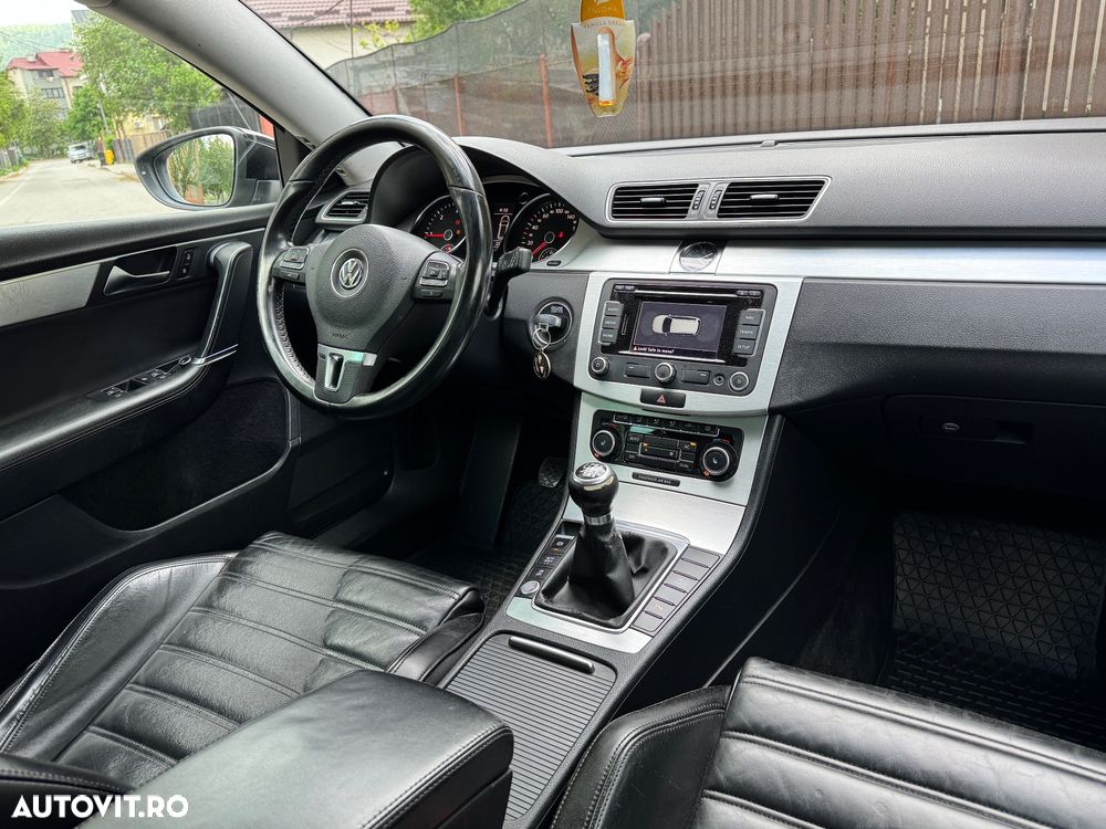 Volkswagen Passat 2.0 TDI DPF Highline - 6