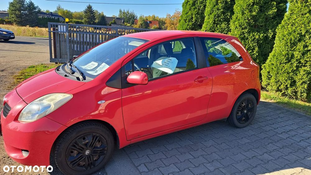 Toyota Yaris 2006 photo 2