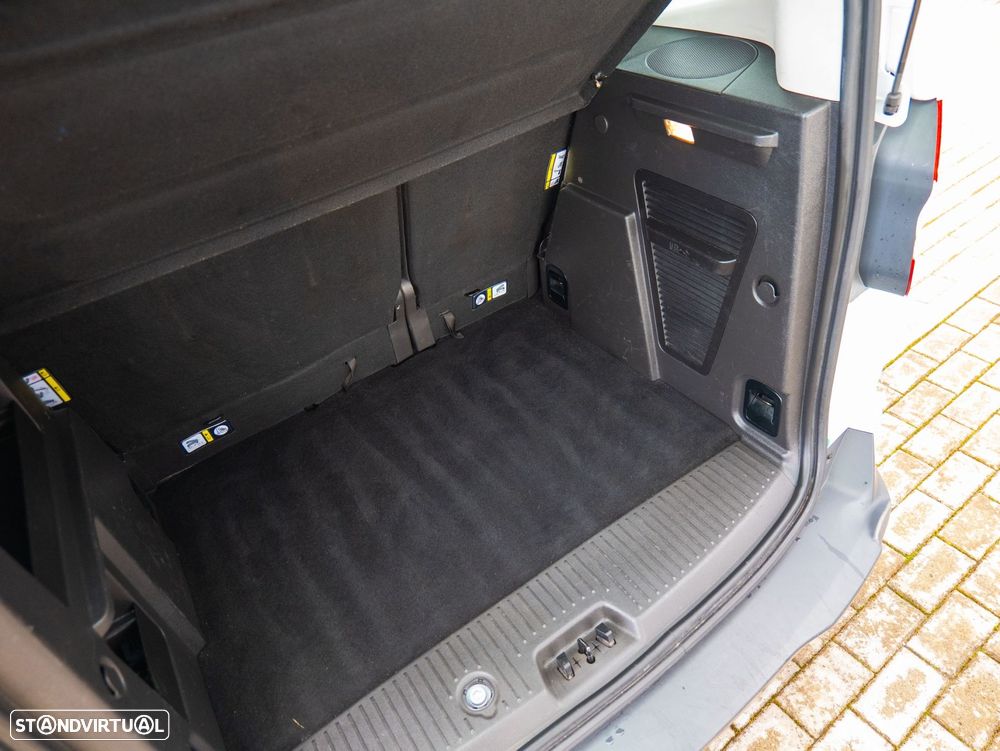 Ford Tourneo Courier 1.5 TDCi Ambiente - 9