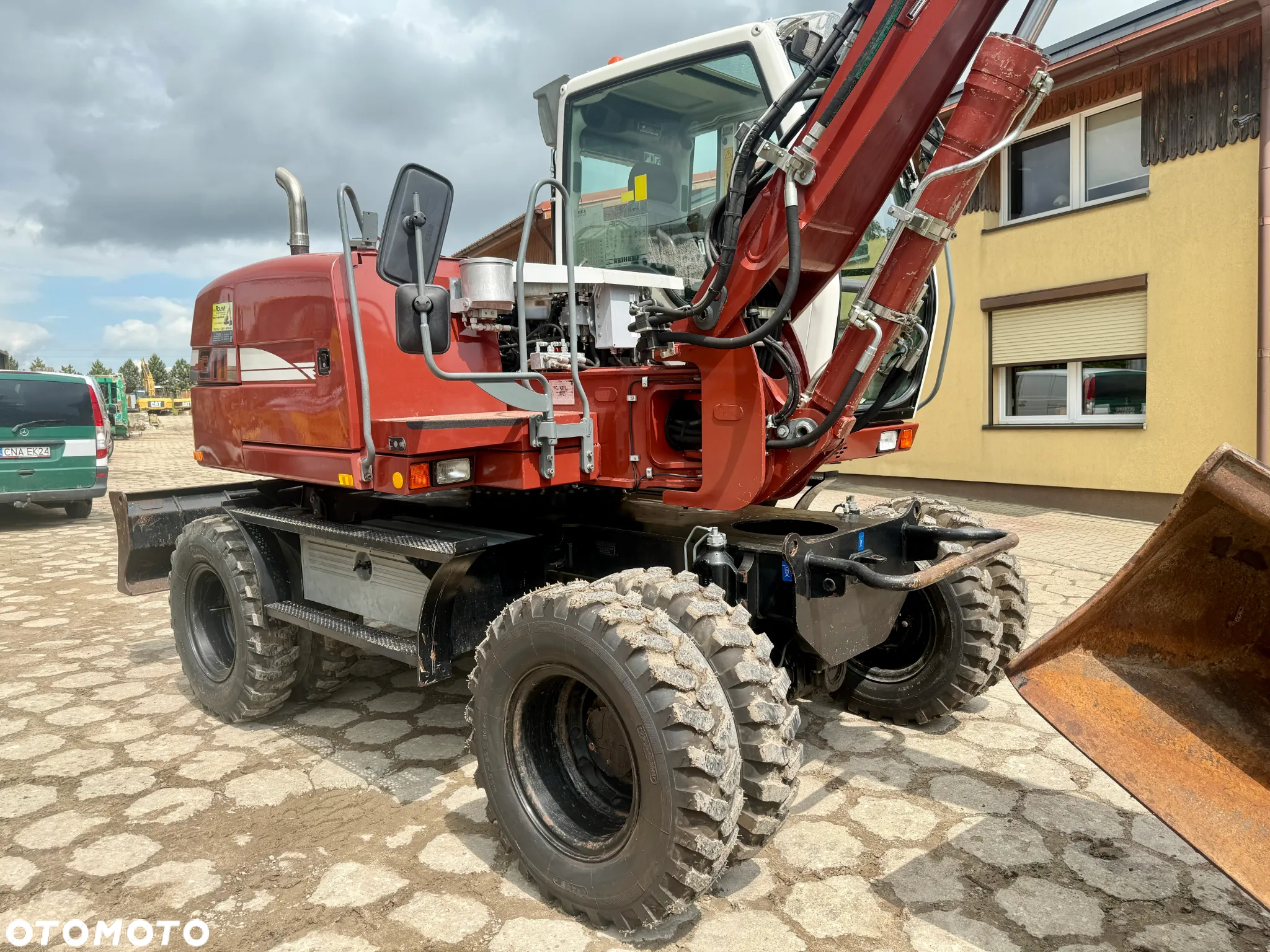 Liebherr koparka kołowa A311 + głowica ROTOTILT, dzielony pług , 13 ton - 2
