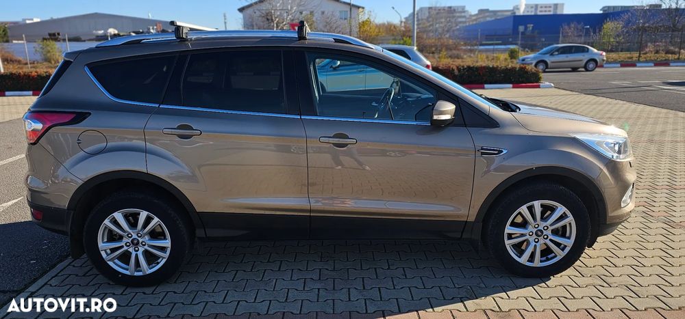 Ford Kuga - 4