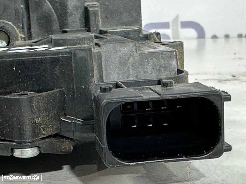 Fecho Frente Direito / Esquerdo - Fiat Grand Punto (3 portas) - 3