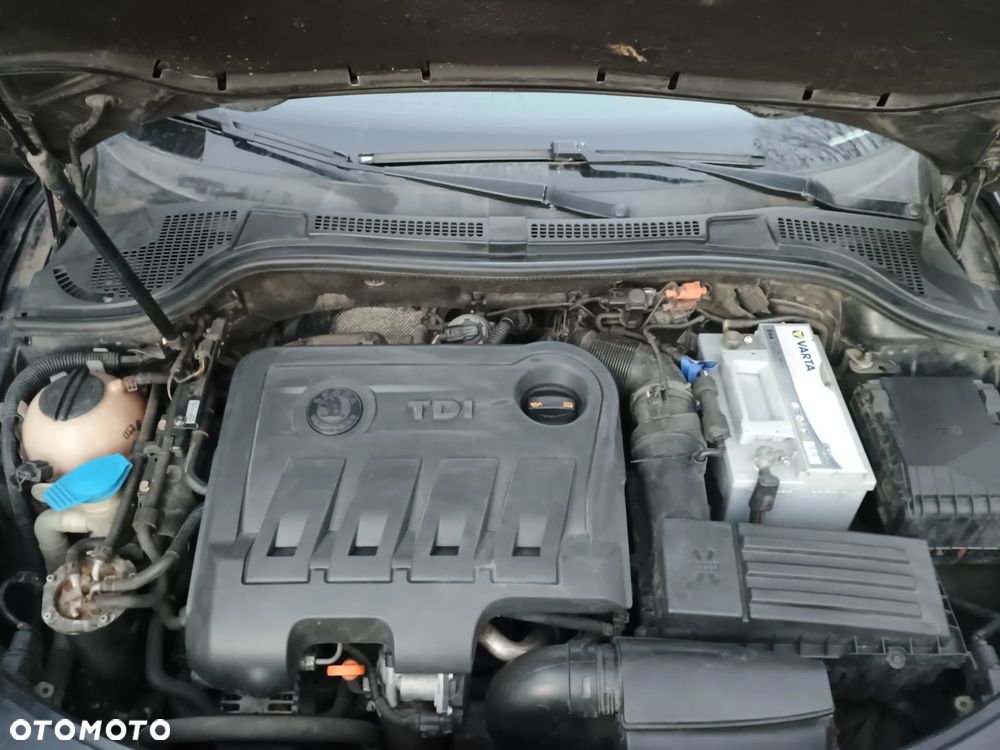 Skoda Superb 2.0 TDI DSG Elegance - 11