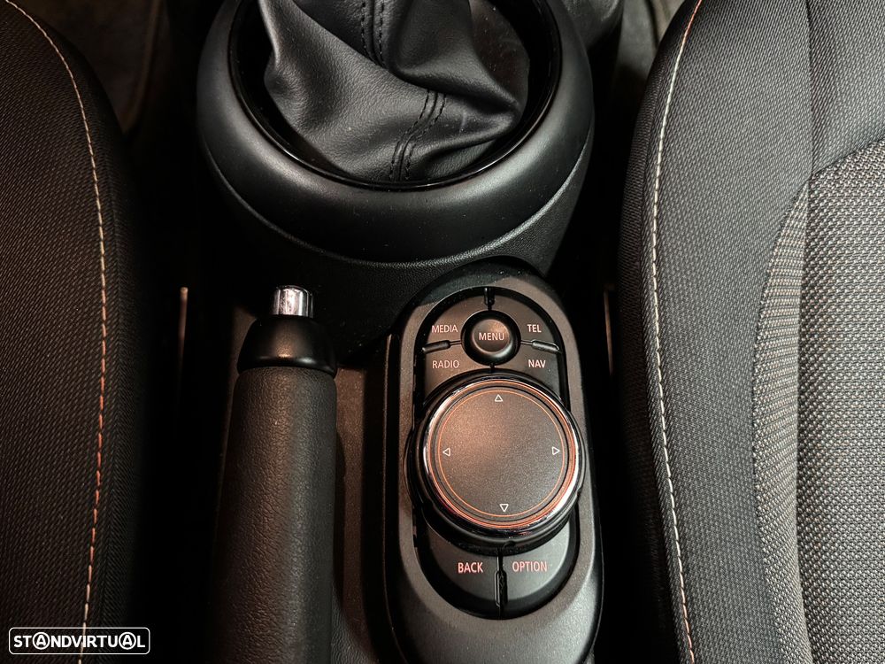 MINI 3 Portas Cooper D Metropolitan - 27