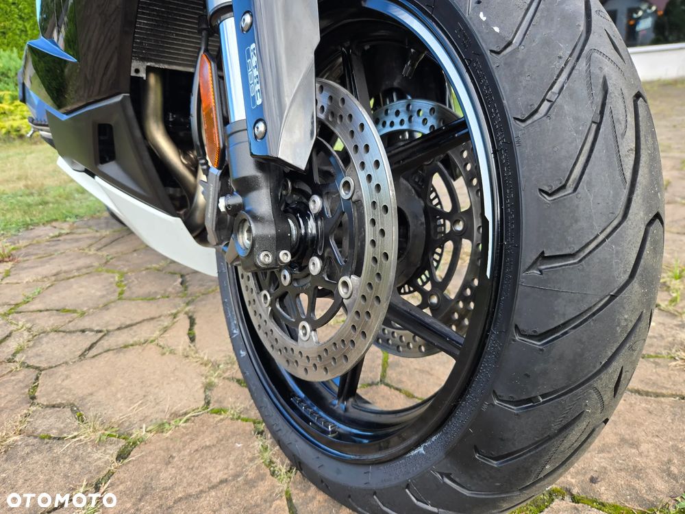 Kawasaki Ninja 1000 SX - 20