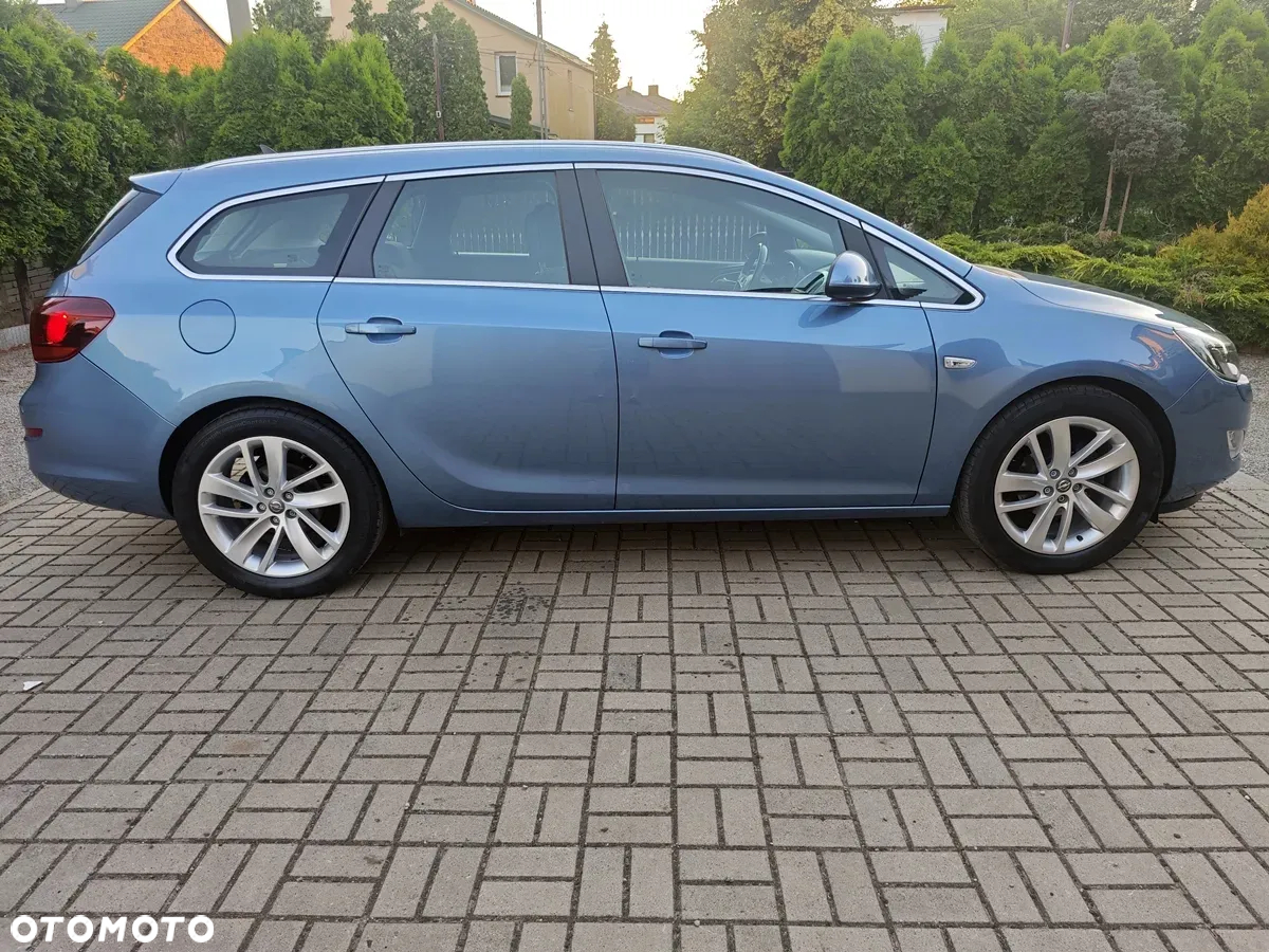 Opel Astra IV 1.4 T Cosmo - 11