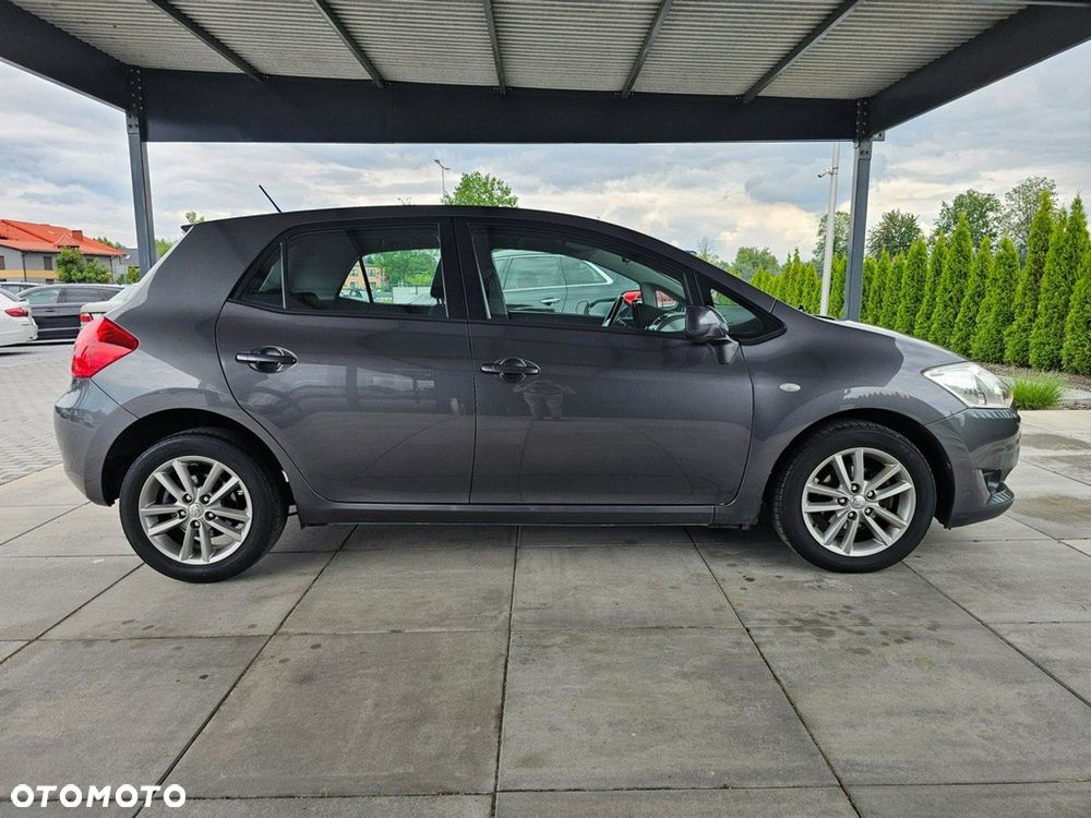 Toyota Auris - 9