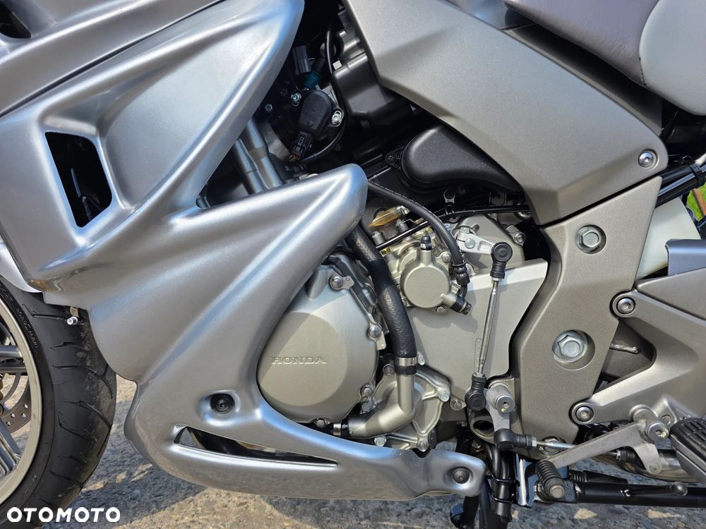 Honda CBF - 15