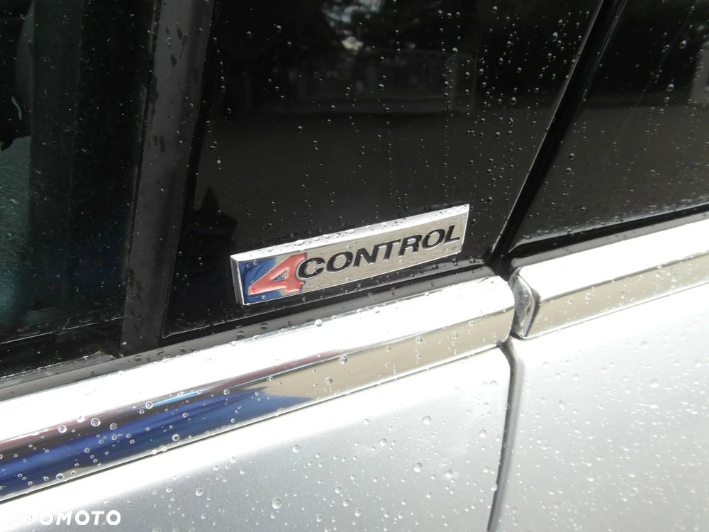 Renault Laguna ENERGY dCi 175 FAP Start & Stop GT - 36
