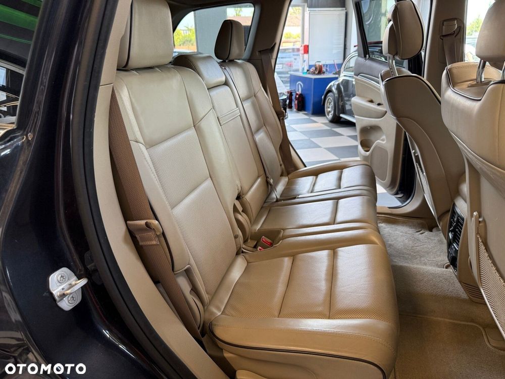 Jeep Grand Cherokee - 15