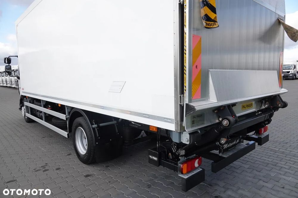 Renault D 280 / CHŁODNIA - 6,7 m / THERMO KING ES-600 MAX / + WINDA ZAŁADOWCZA PALFINGER / 2021 ROK / 113 tys.km - 12