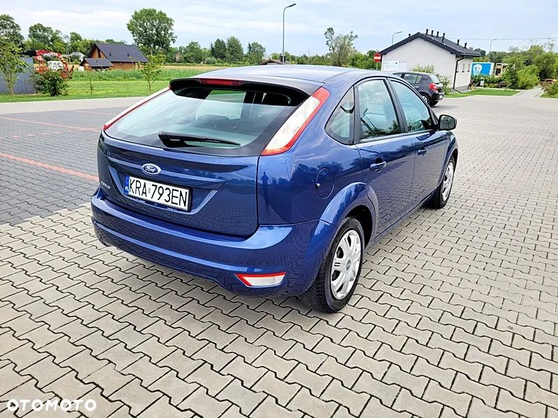Ford Focus 1.6 16V Ambiente - 8