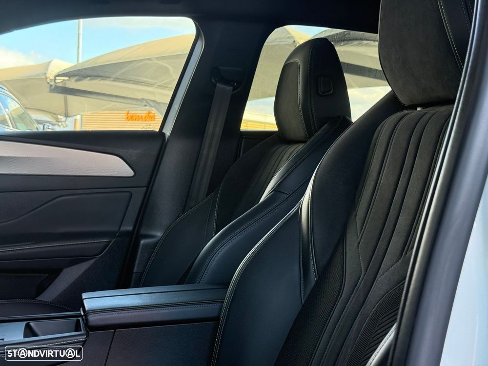 Peugeot 308 1.6 Hybrid GT e-EAT8 - 28