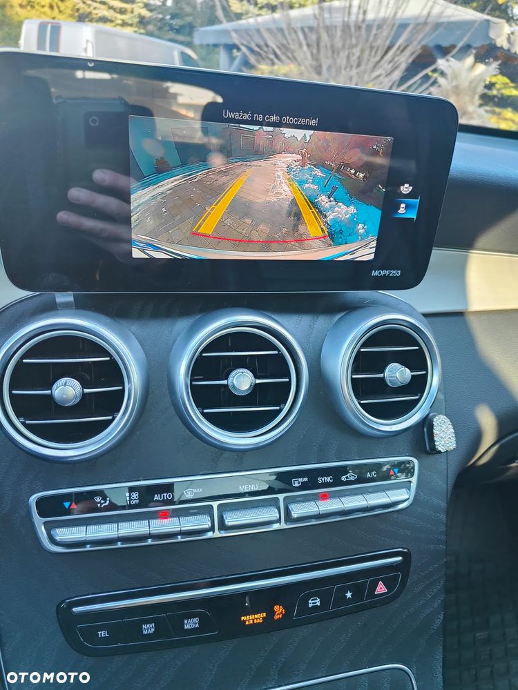 Mercedes-Benz GLC 300 4Matic 9G-TRONIC AMG Line - 30