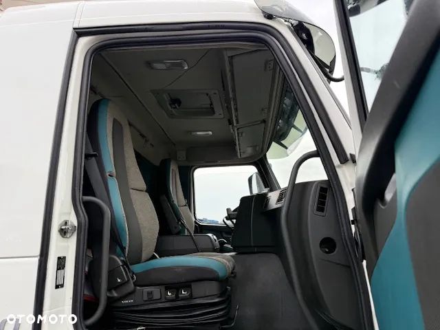 Volvo FM 330 Chłodnia 23palety Super Stan - 10