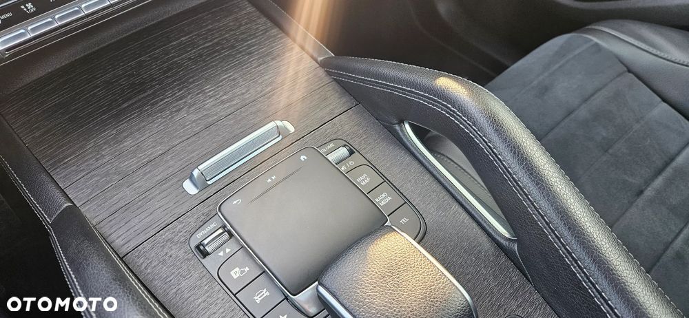 Mercedes-Benz GLE 350 de 4-Matic Advanced Plus - 29