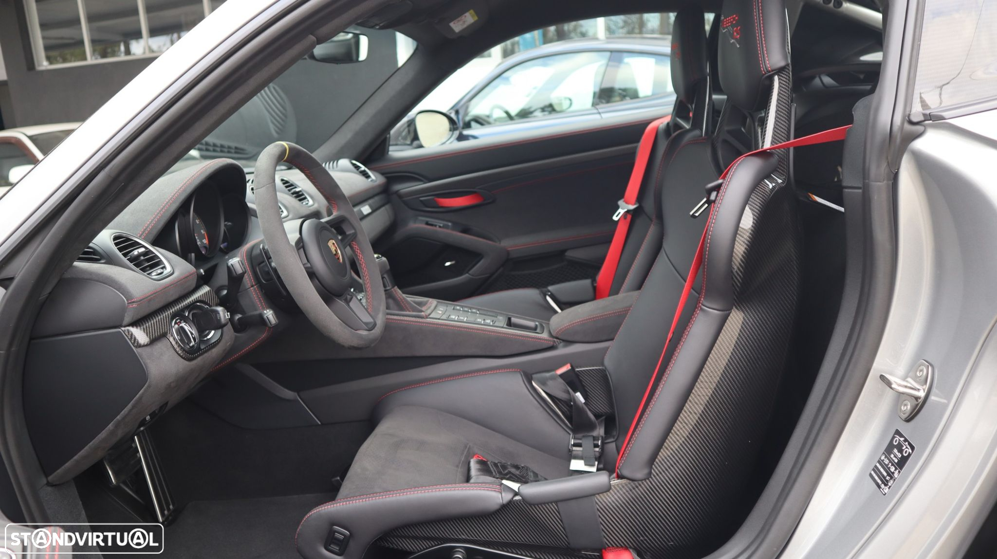 Porsche 718 Cayman GT4 RS - 19