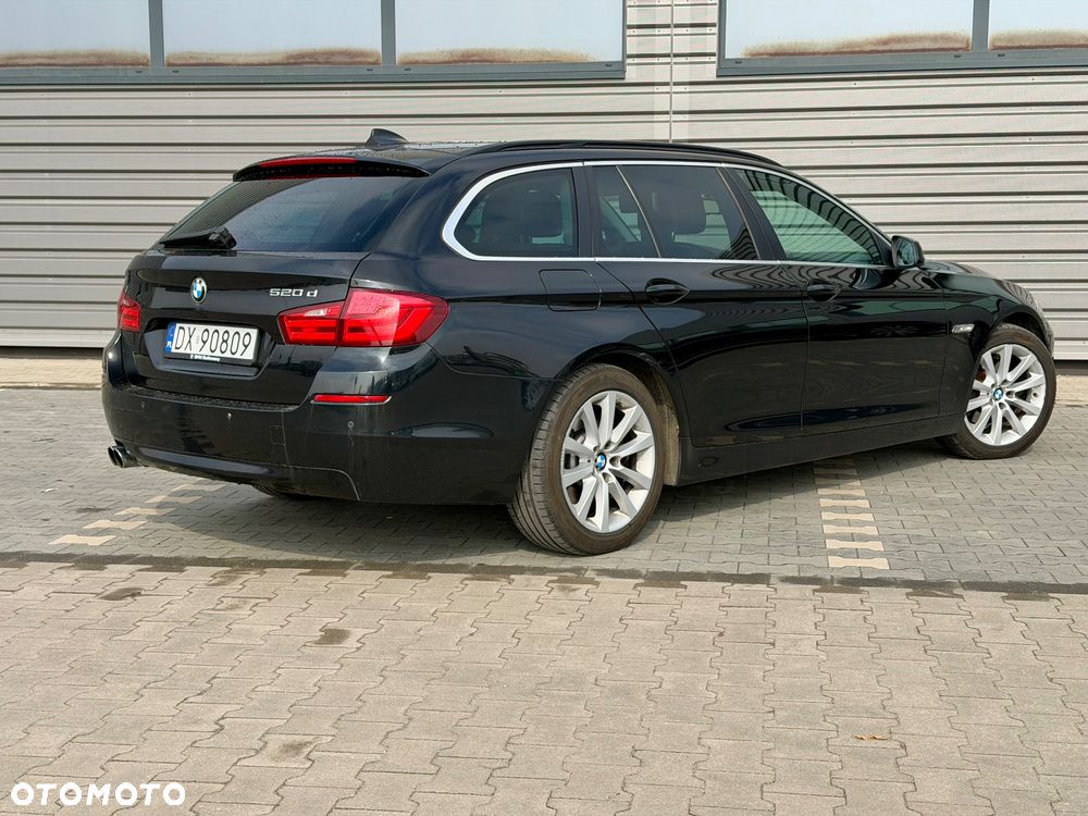BMW Seria 5 520d - 4