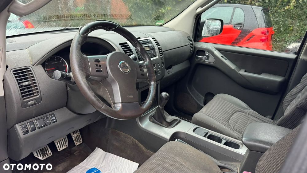 Nissan Pathfinder 2.5 DCi Elegance - 12