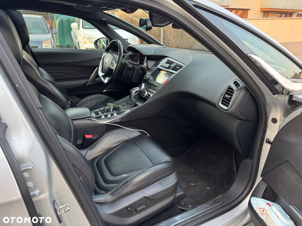 DS Automobiles DS 5 - 6