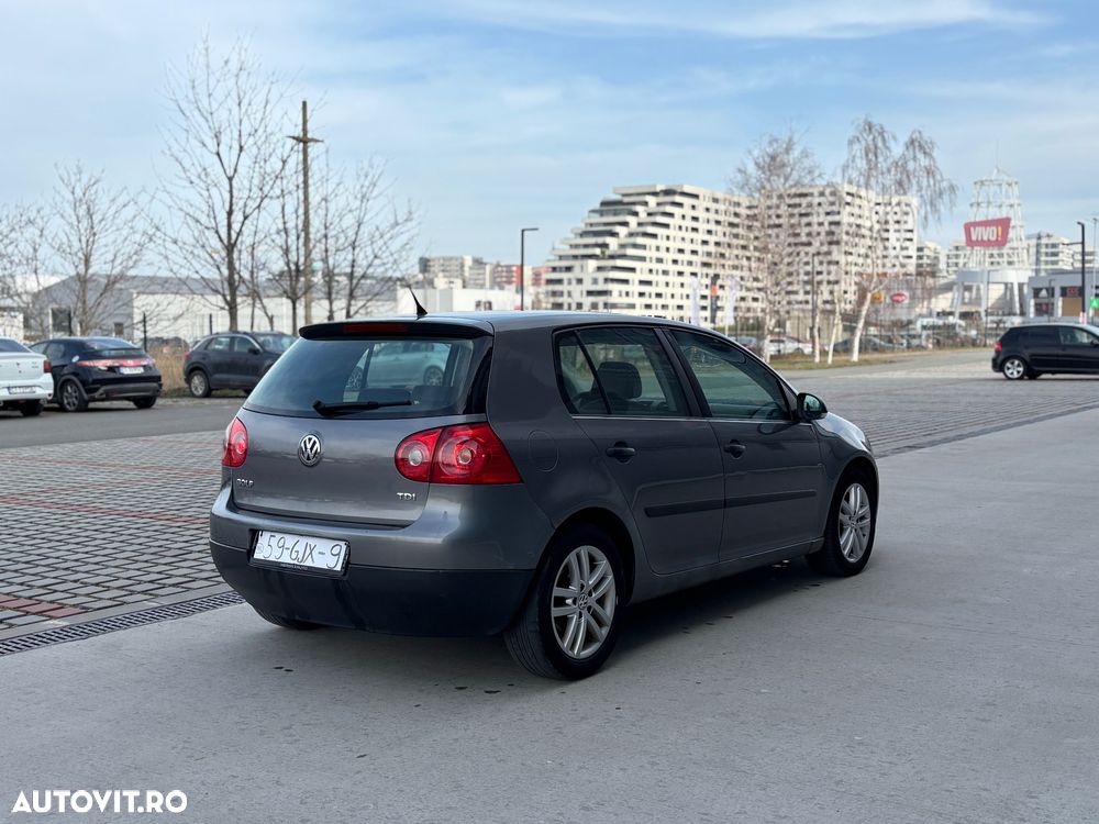 Volkswagen Golf 1.9 TDI Sportline - 7