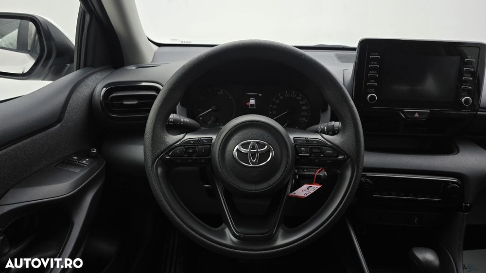 Toyota Yaris - 15