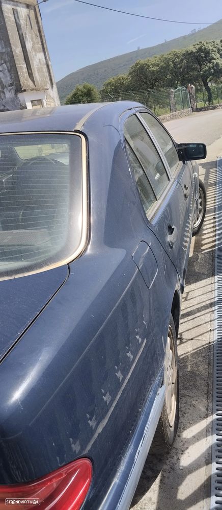 Mercedes-Benz E 220 - 3