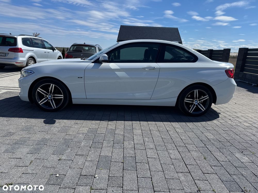 BMW Seria 2 218d Sport Line - 13