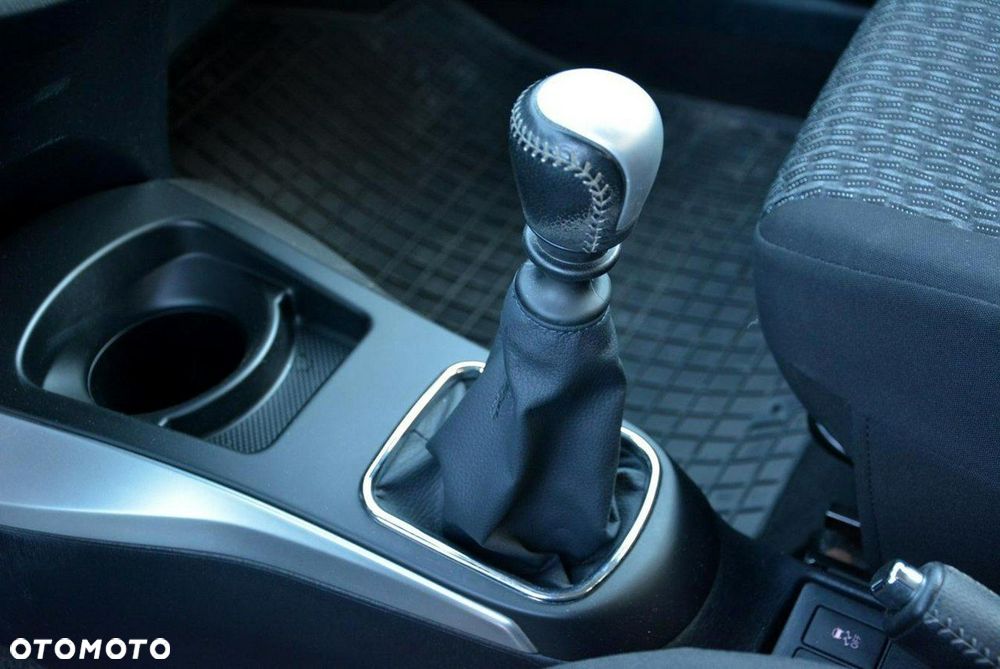 Toyota Yaris 1.33 VVT-i - 30