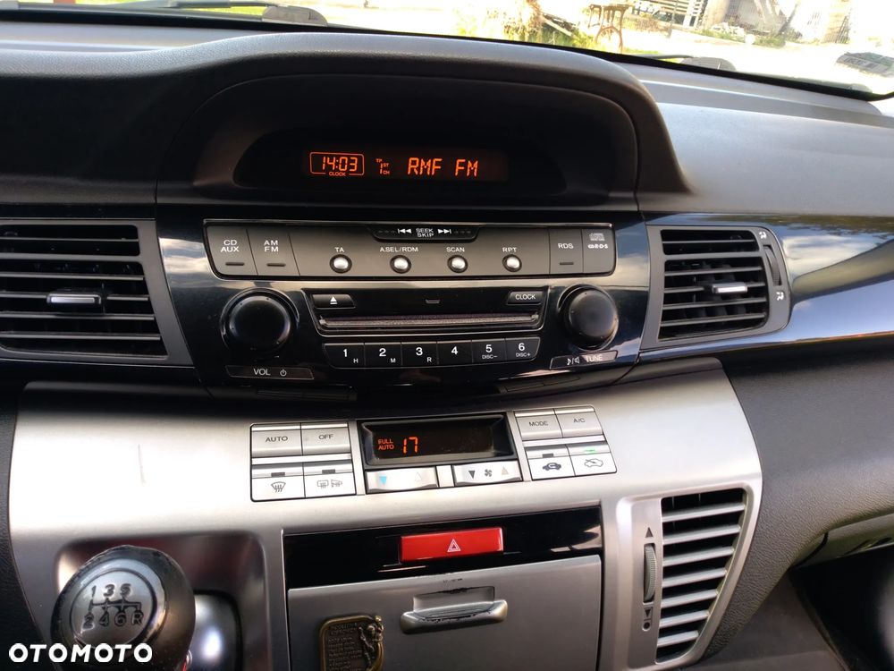 Honda FR-V 2.0 Executive - 21